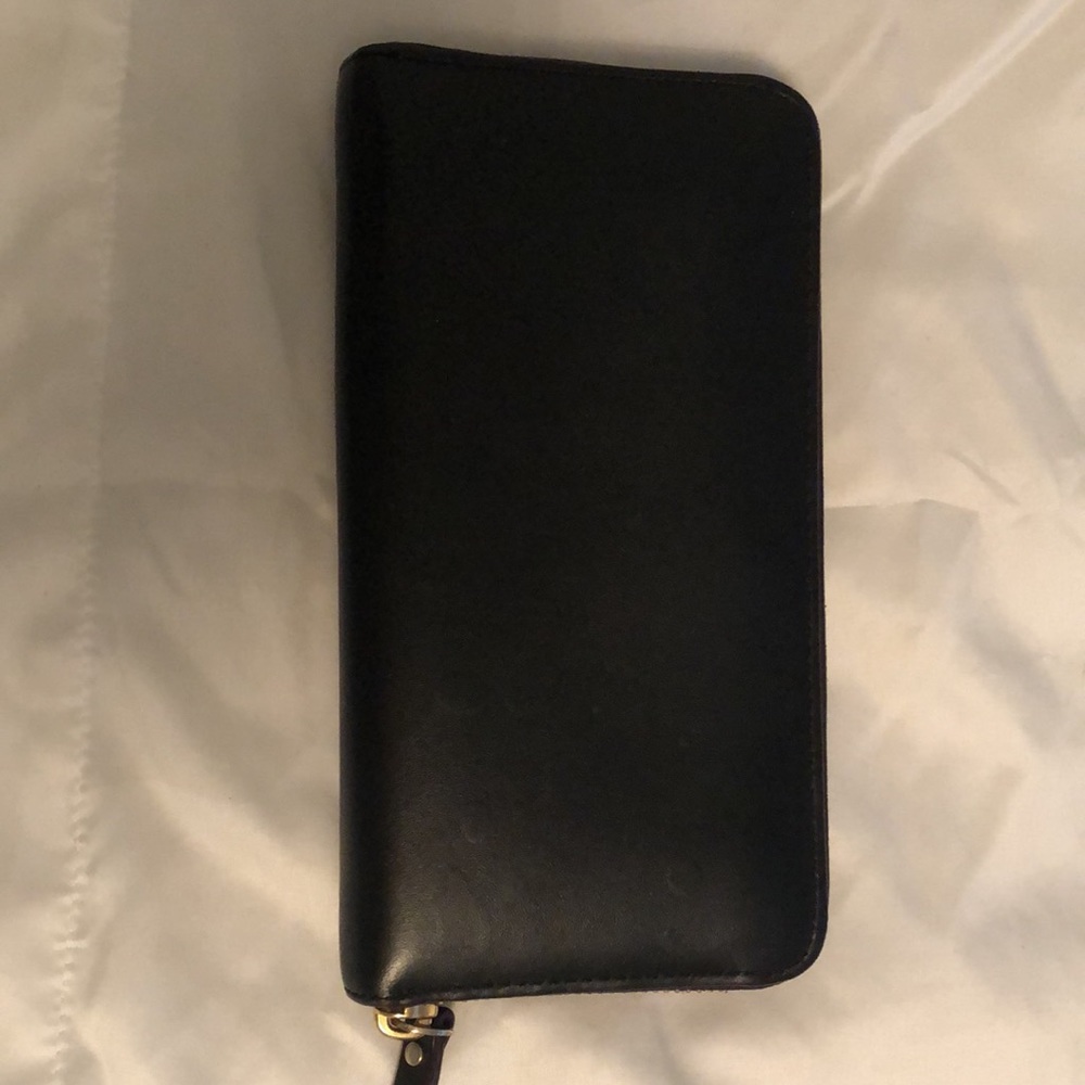 Kate Spade Wallet - Picture 2 of 5